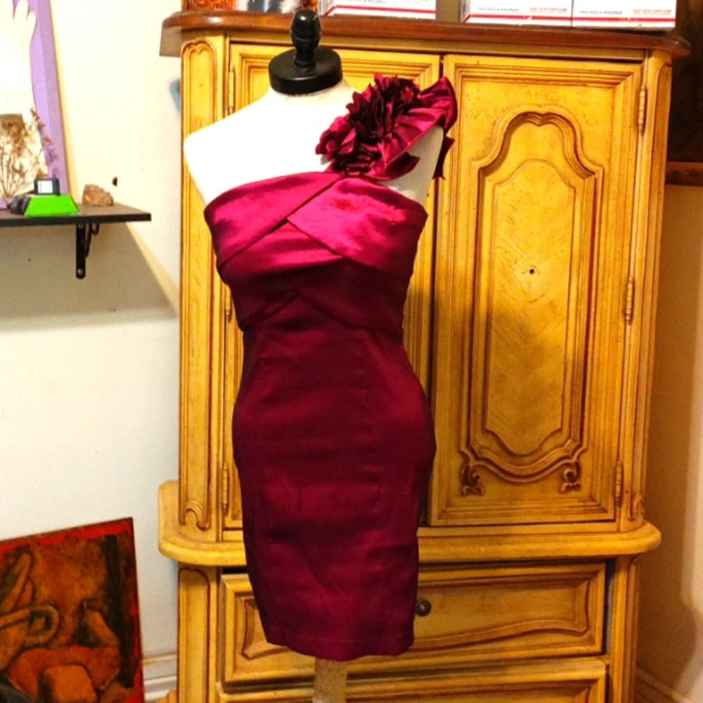 Womens Prom dress Datenight sz 7 SNAP Maroon floral solid color b43